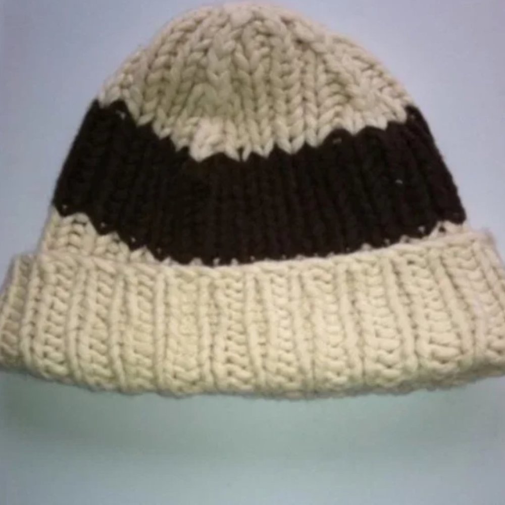 VINTAGE Abercrombie & Fitch WOMEN cotton CABLE KNIT hat
